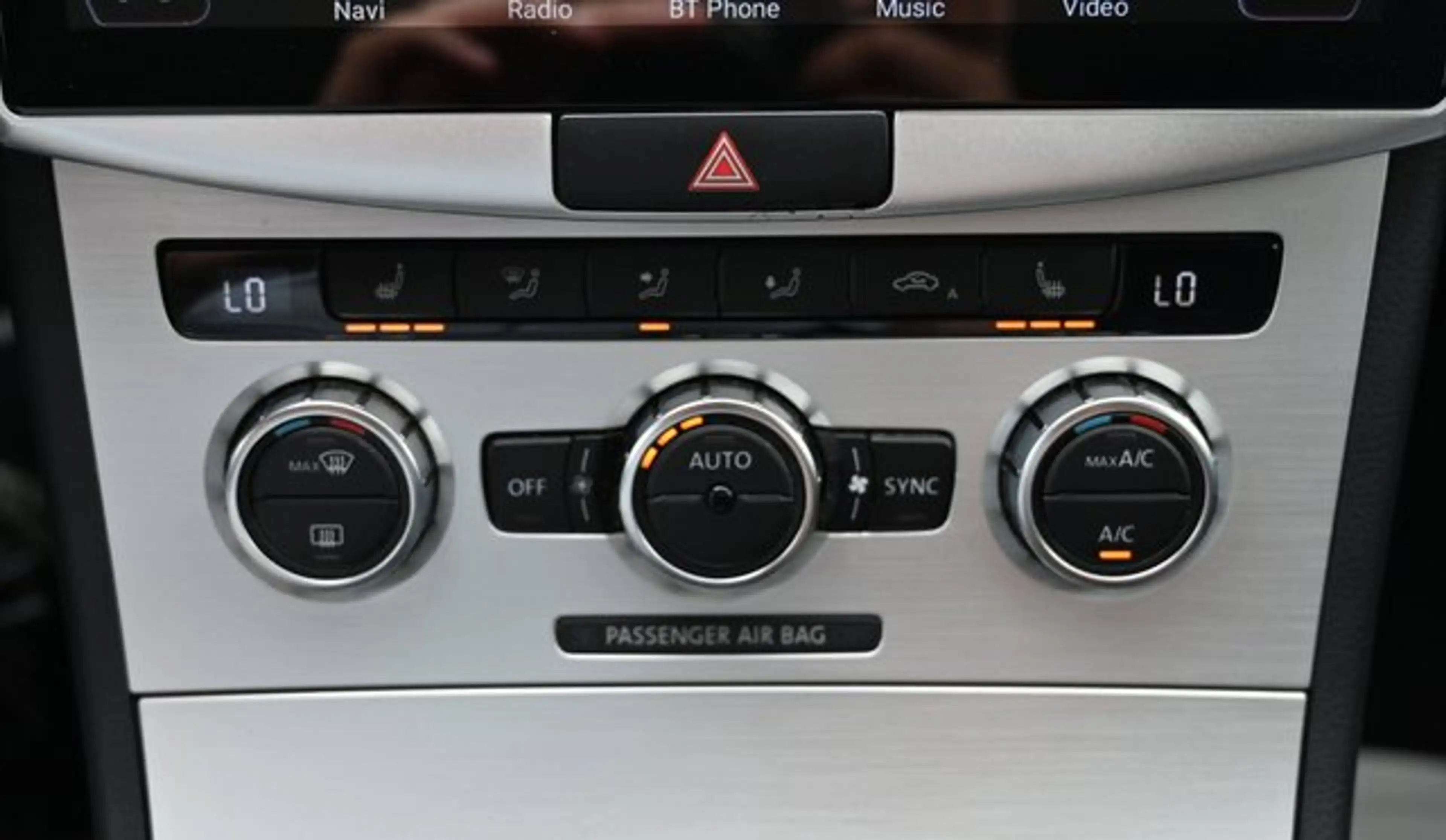 Volkswagen Passat CC 2.0 TDI 2.Hd*CarPlay*BiXenon*Navi* — photo 14