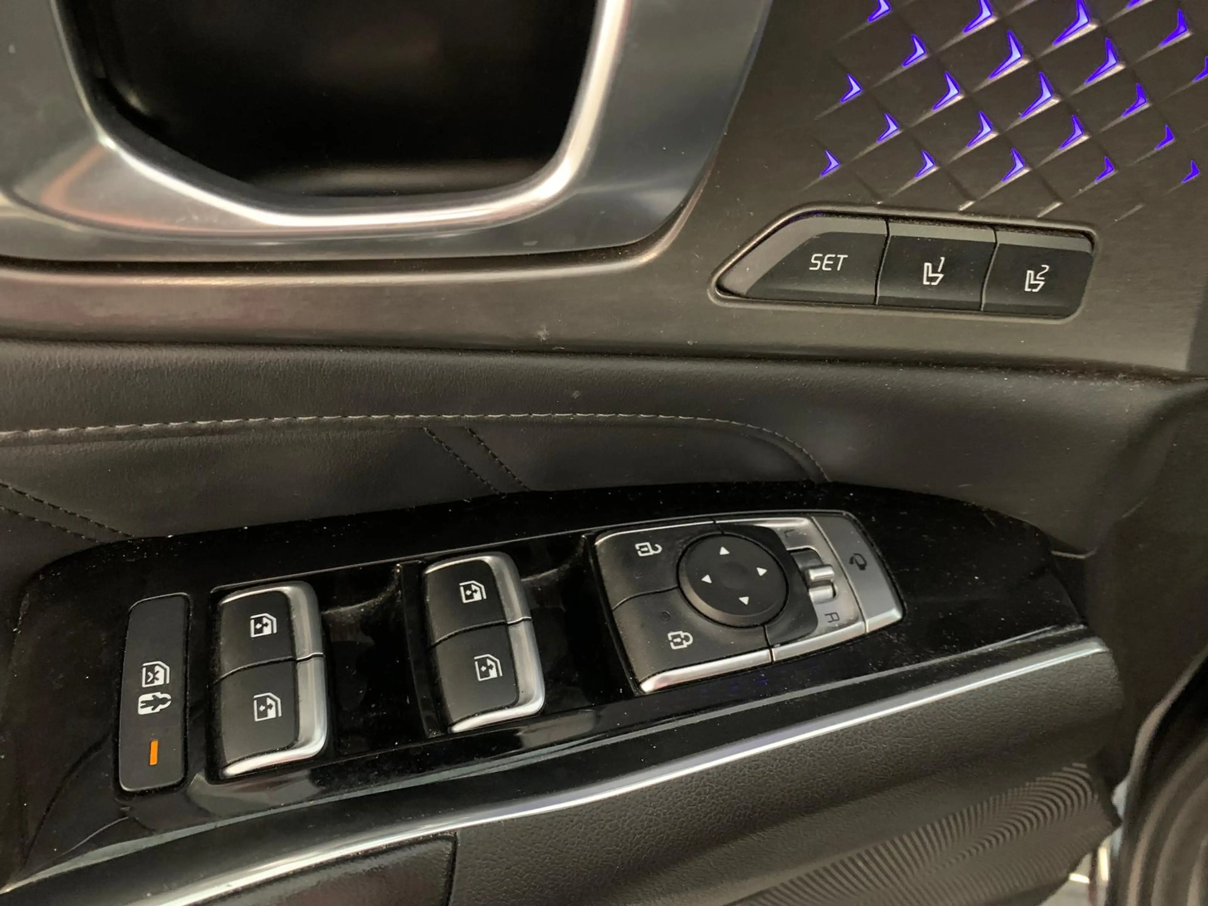 Kia Sorento Platinum 4WD|ACC|Memo|360|HUD|Bose|Nappa — photo 13