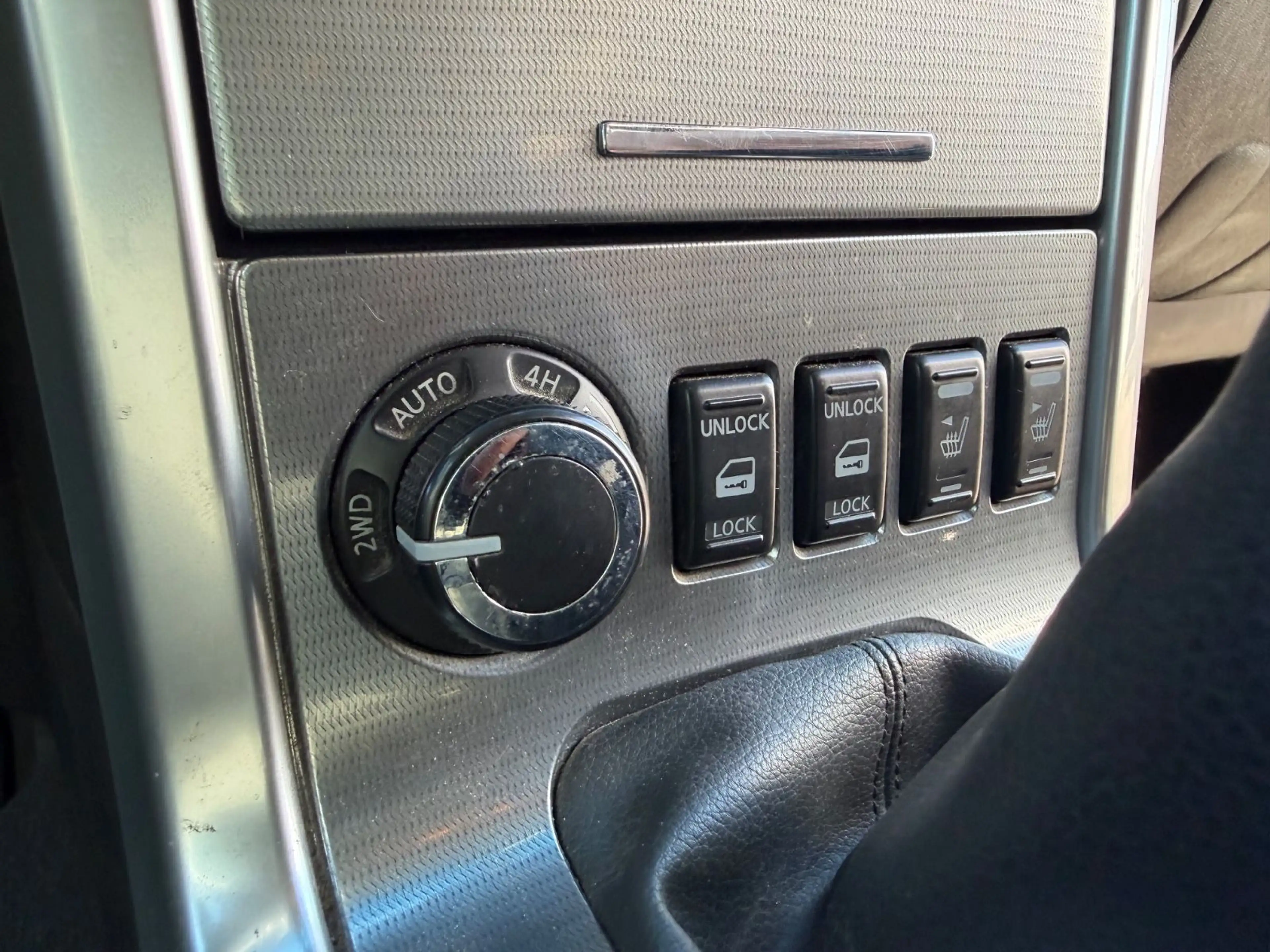 Nissan Pathfinder 2.5 dCi LE 7-Sitzer Kamera 4x4 Sitzhz — photo 11