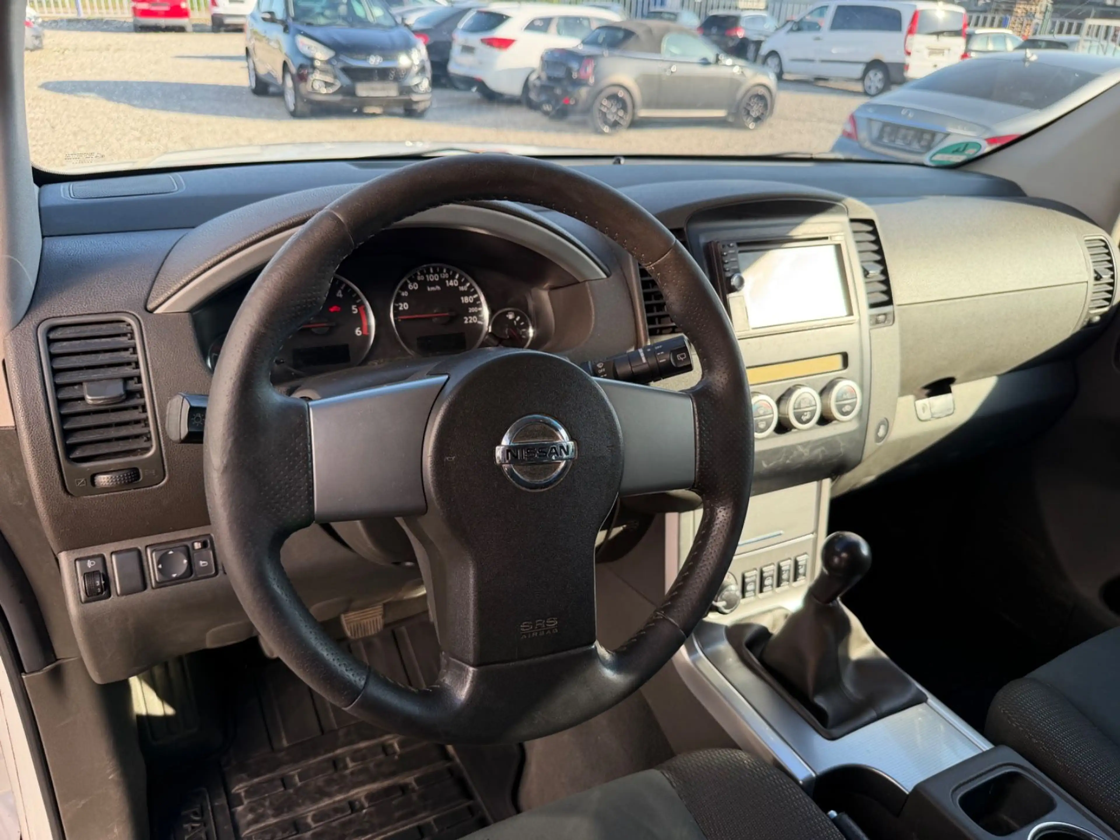 Nissan Pathfinder 2.5 dCi LE 7-Sitzer Kamera 4x4 Sitzhz — photo 8