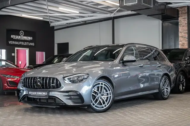 Mercedes-Benz E Class main image