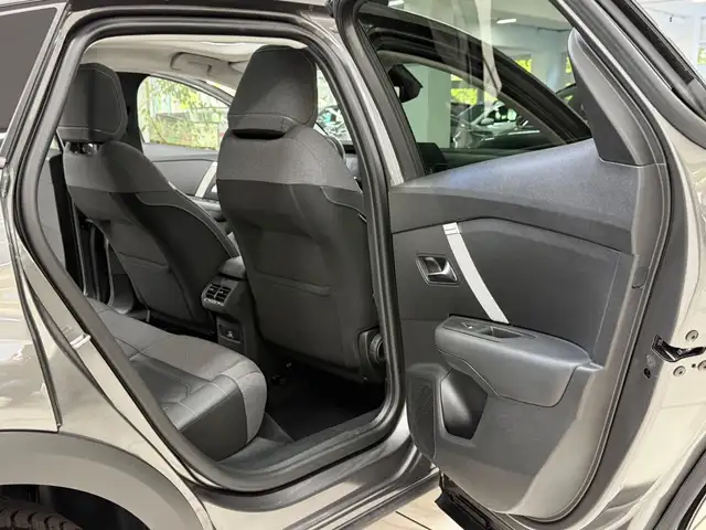 Citroen C4 view 9