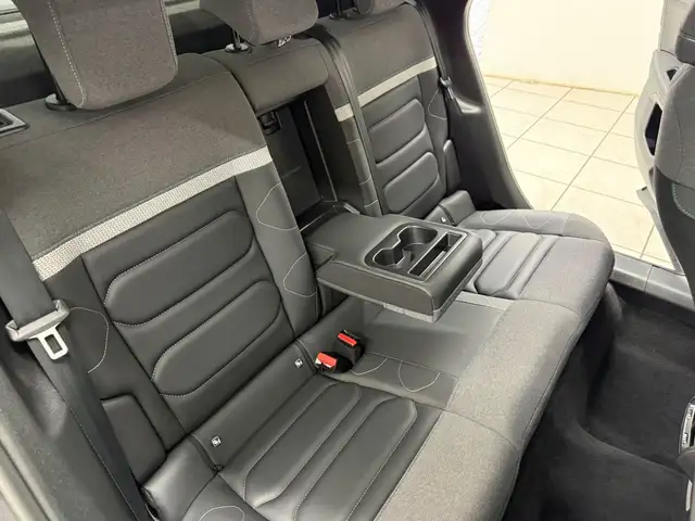 Citroen C4 view 12