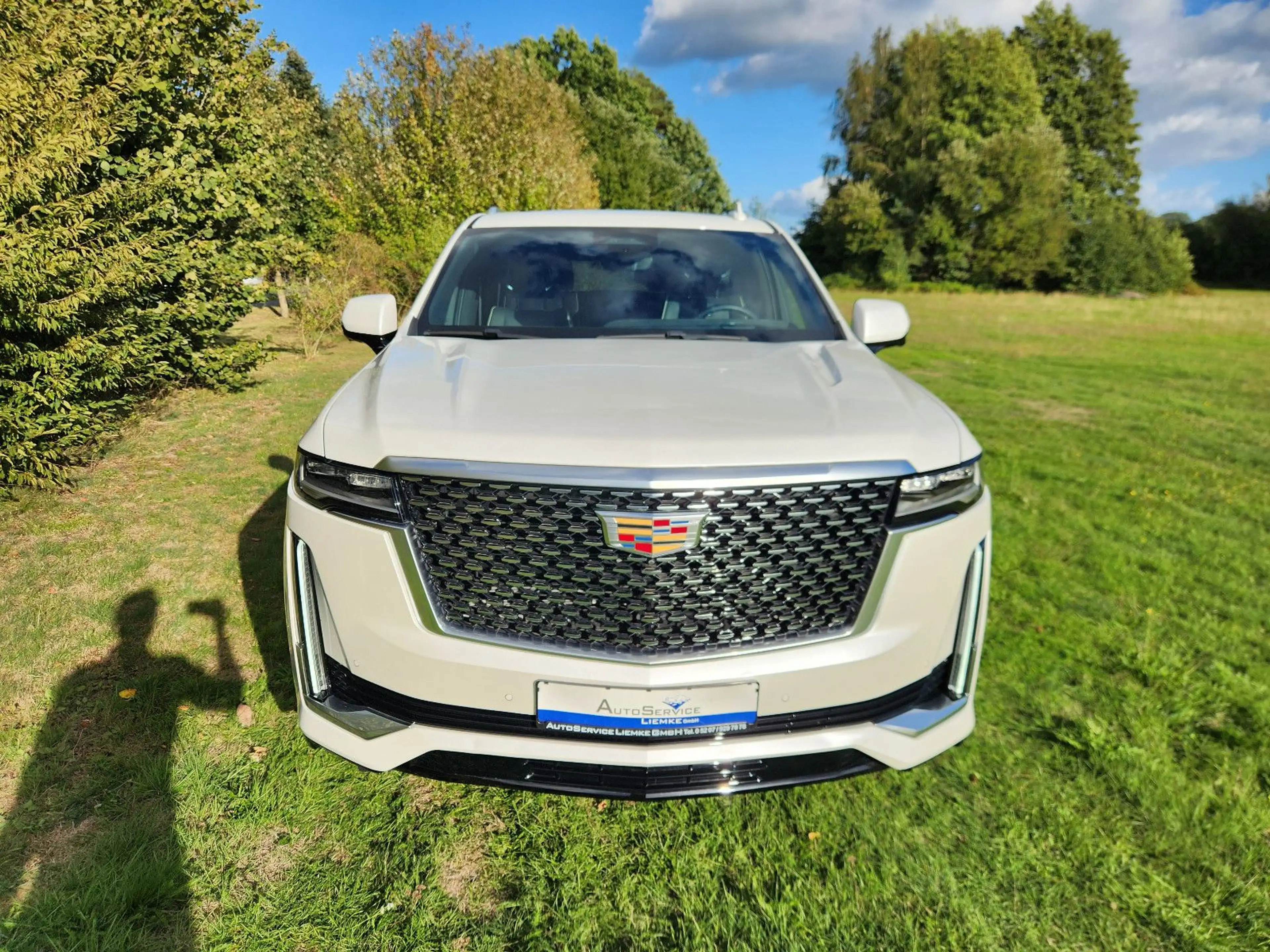Cadillac Escalade PREMIUM LUXURY 6.2 7-Sitzer Pano CarPl. — photo 2