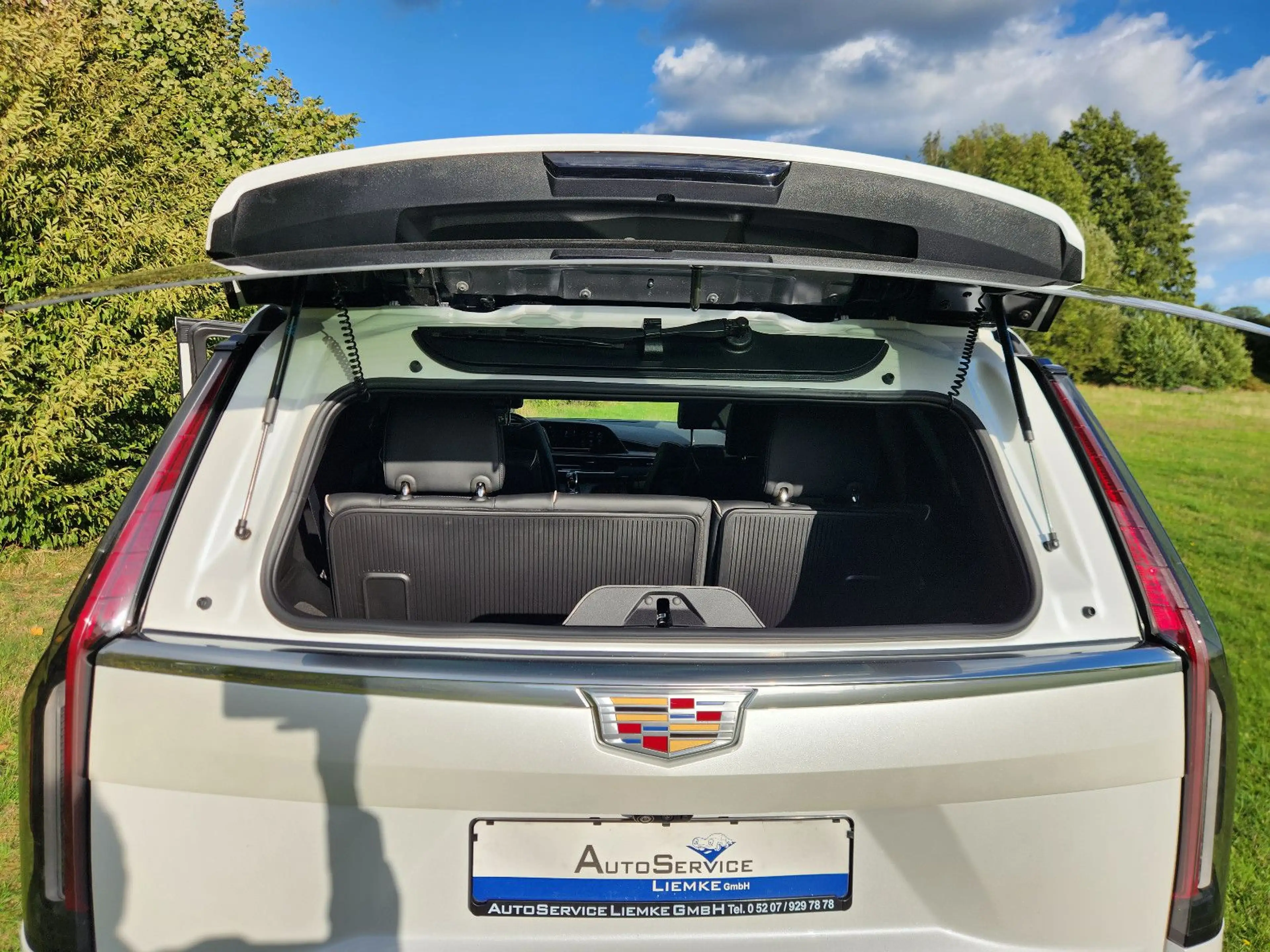 Cadillac Escalade PREMIUM LUXURY 6.2 7-Sitzer Pano CarPl. — photo 30