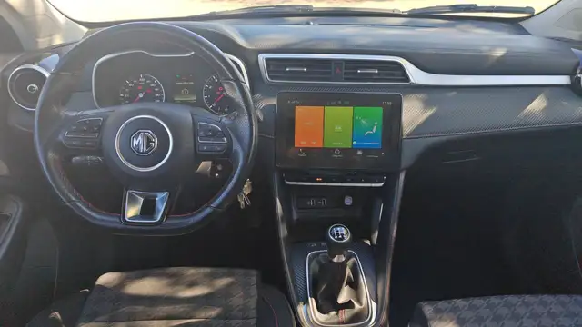 MG ZS view 11