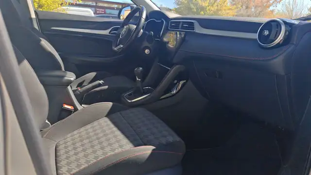 MG ZS view 10