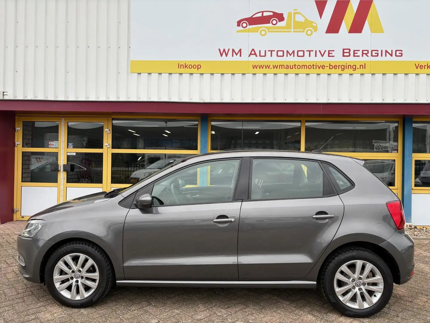 Volkswagen Polo 1.0 Comfortline AIRCO APK T/M 22-1-27 Gris - 2