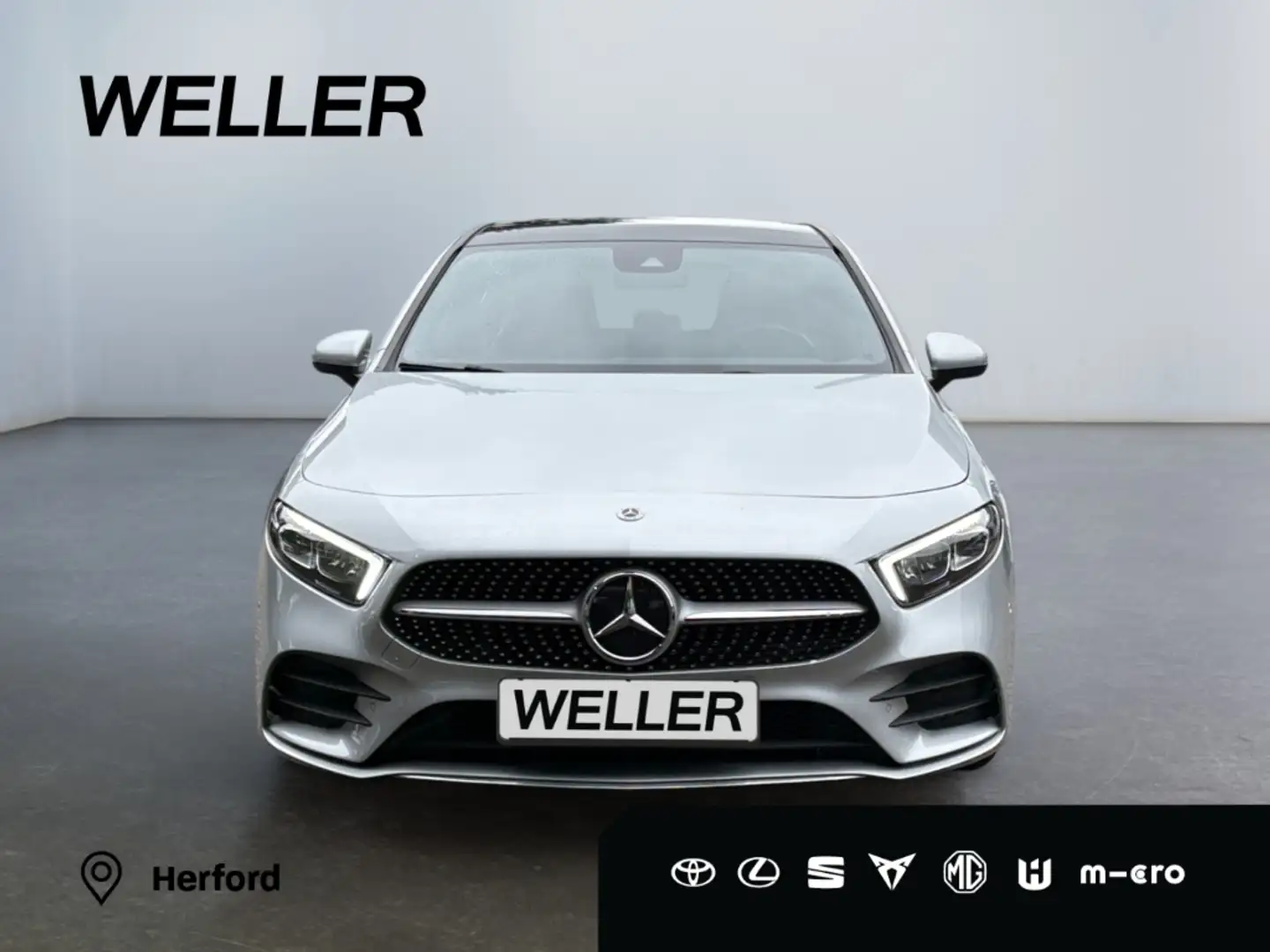 Mercedes-Benz A 200 4Matic 8G-DCT AMG Line *Standhz*Pano*LED* Zilver - 2