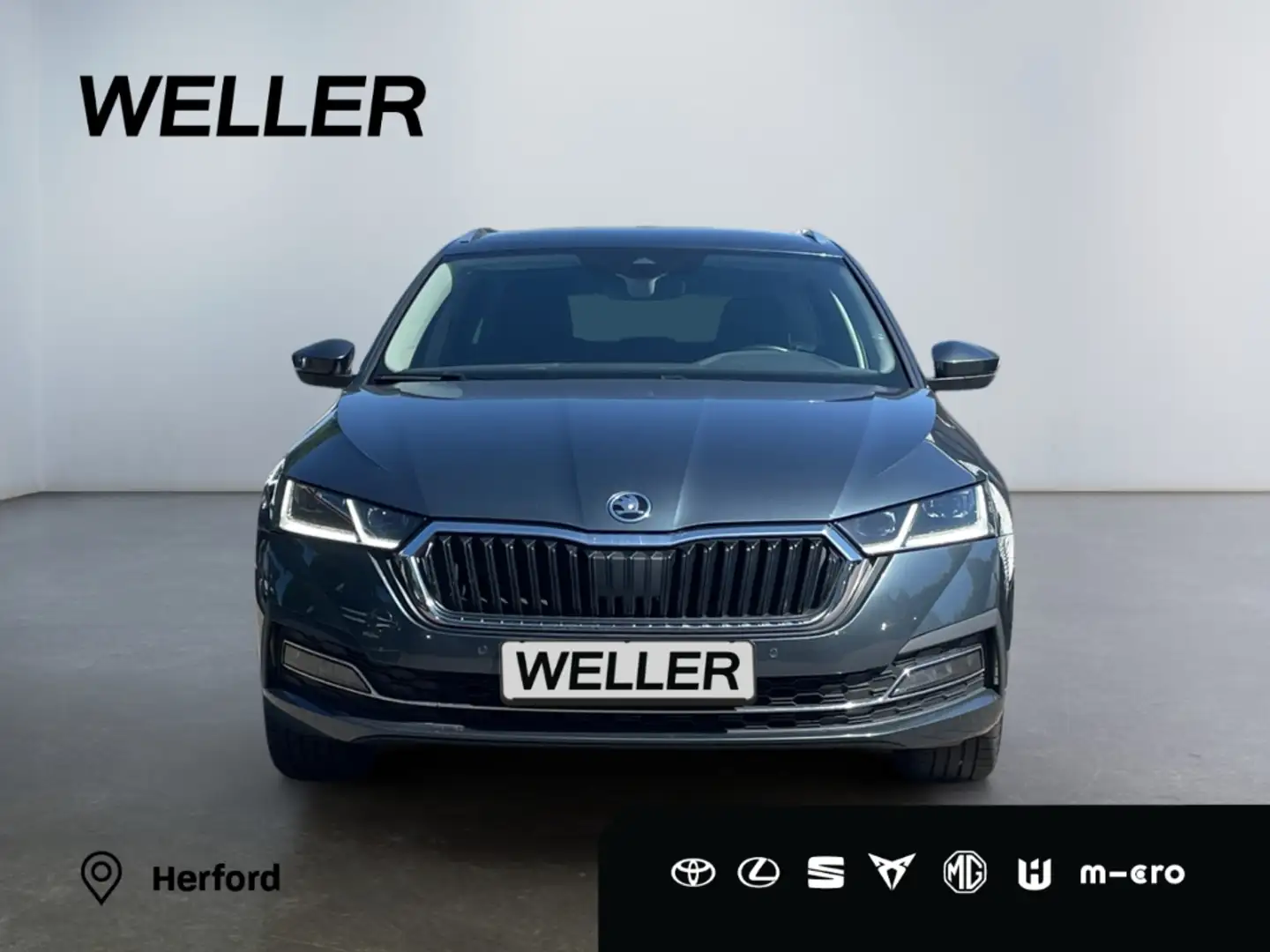 Skoda Octavia Combi 2.0 TDI DSG Style *AHK*PDC*CarPlay* Grijs - 2