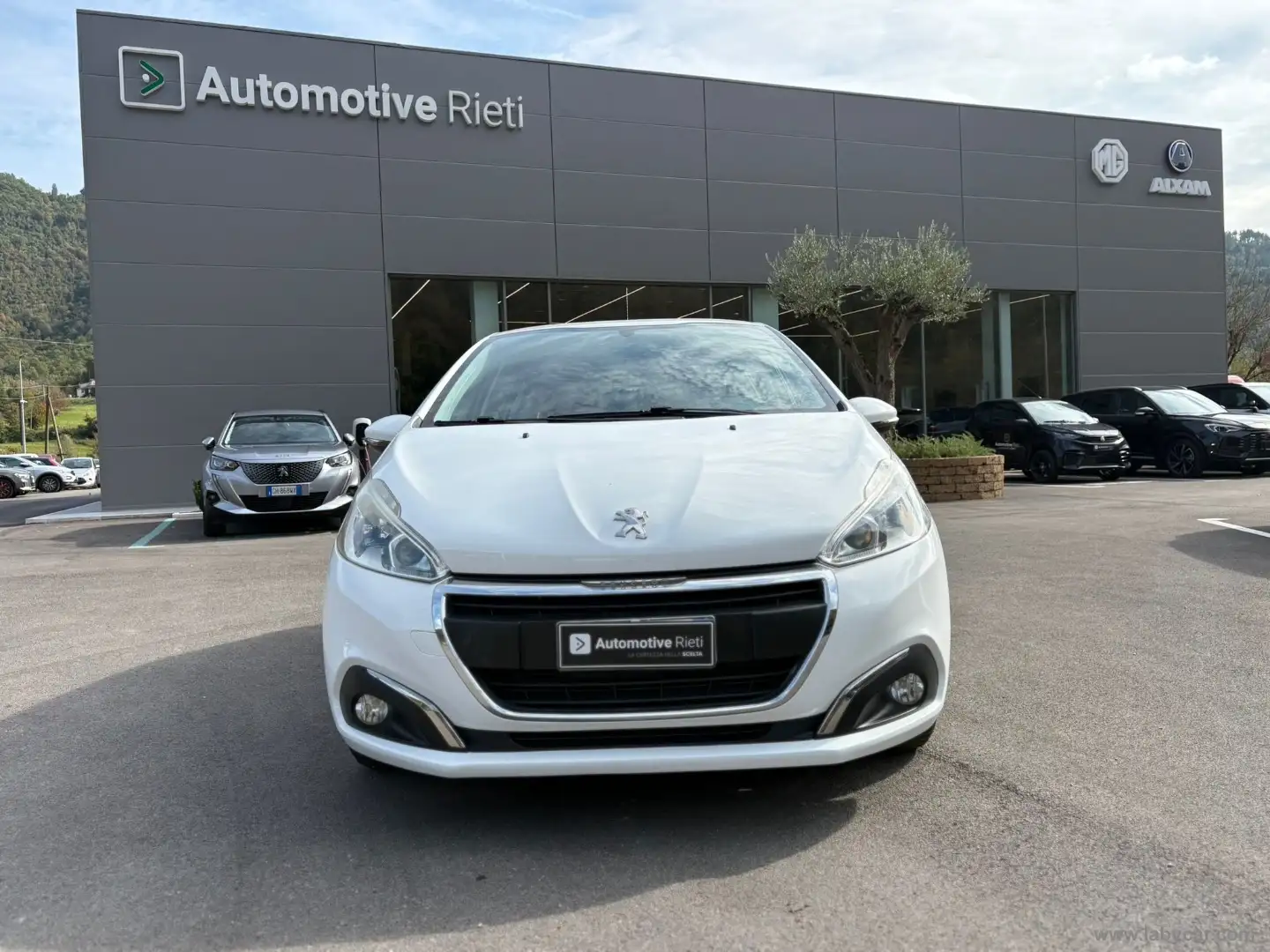 Peugeot 208 BlueHDi 75 5p. Allure Wit - 2