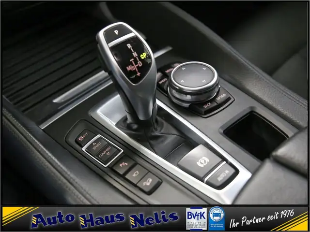 BMW X6 view 13
