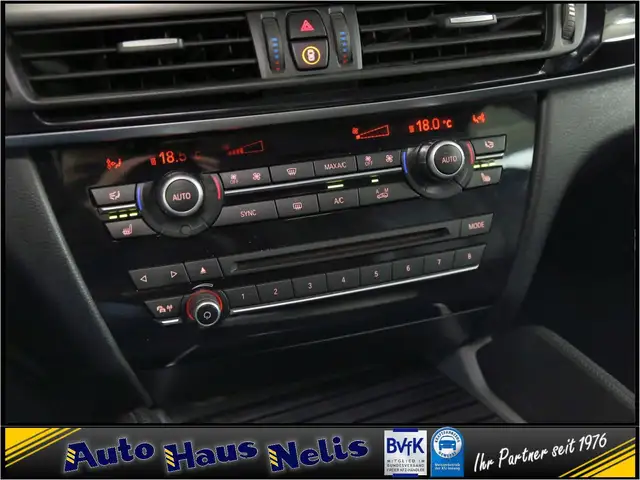 BMW X6 view 12