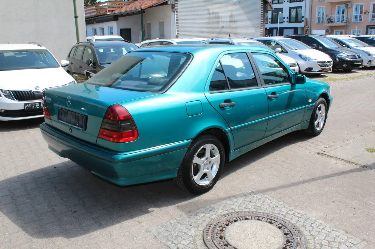 Mercedes-Benz C 180 Clasic AUTOMATIK, foto 4