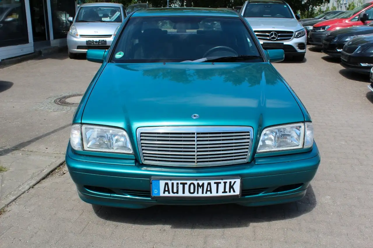 Mercedes-Benz C 180 Clasic AUTOMATIK, foto 2
