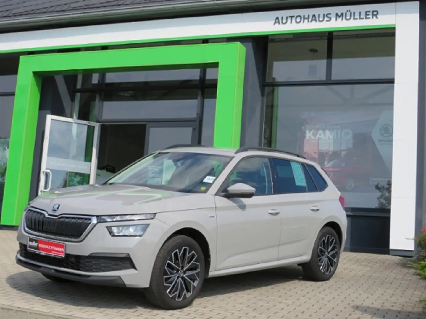 Skoda Kamiq Drive 125 AHK PDC ACC Kessy Grau - 2