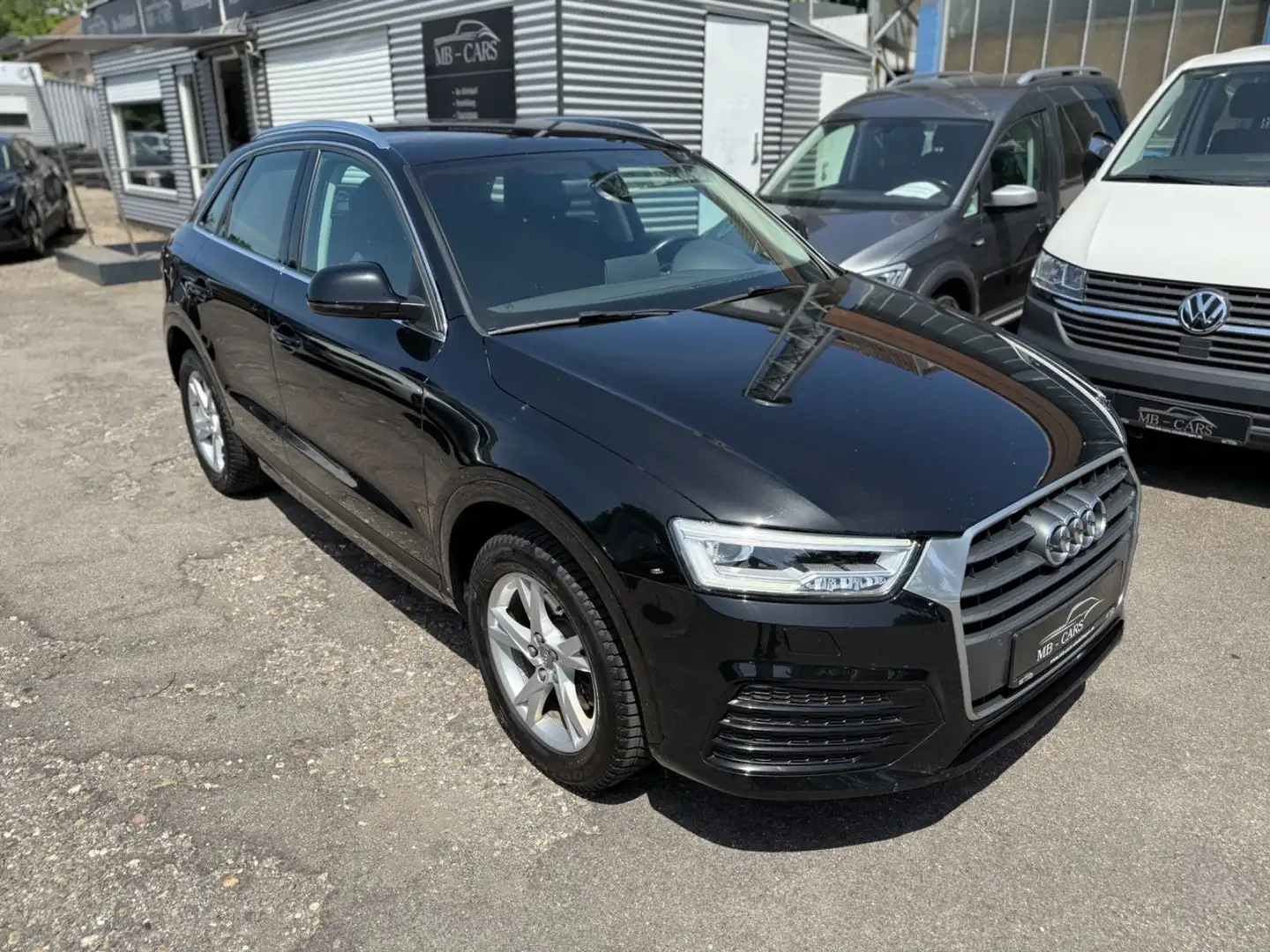 Audi Q3 Sport*AUTO*LED*NAVI*PDC*AHK Schwarz - 1