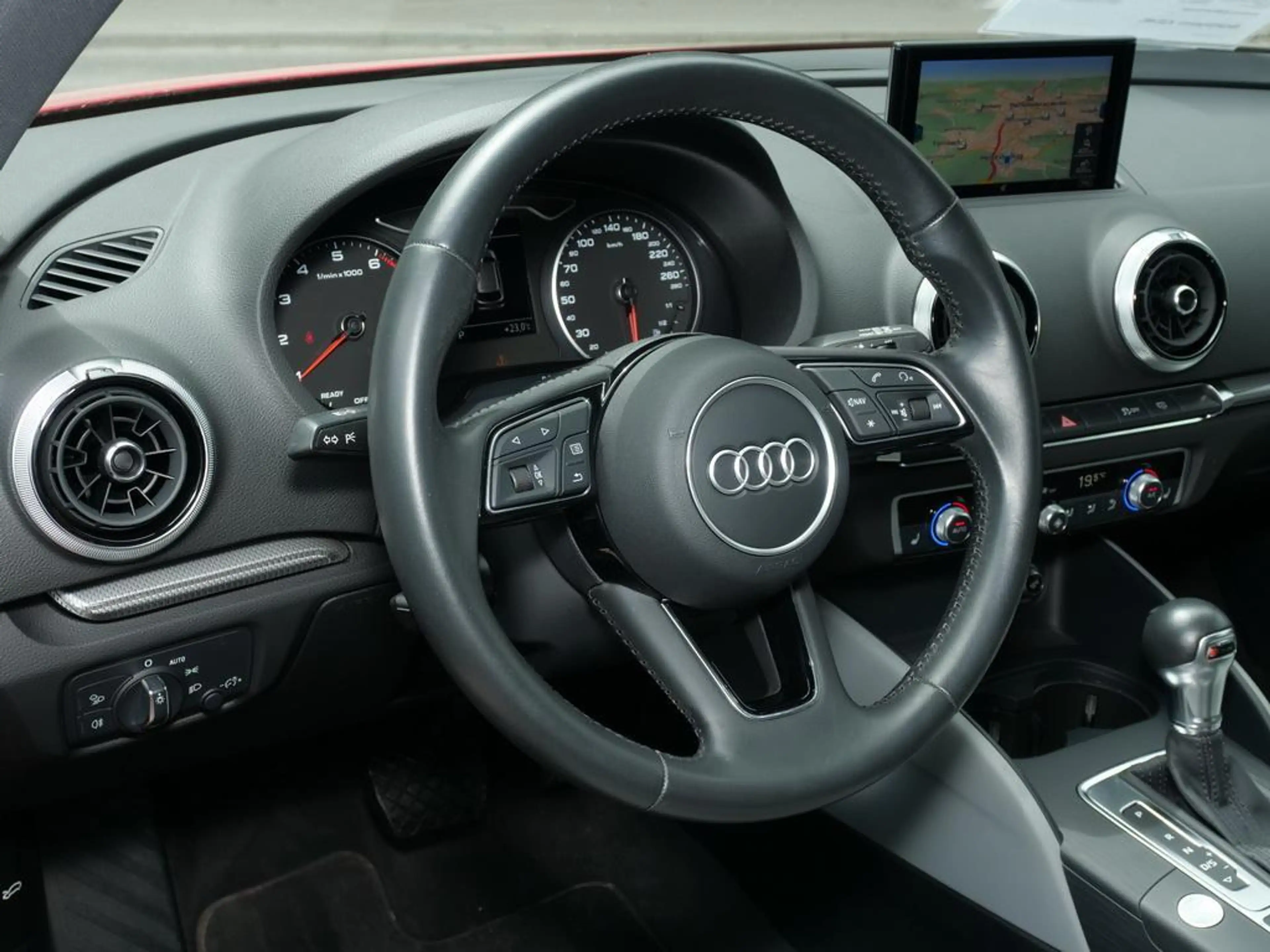 Audi A3 S-line 35 TFSI S-tronic LED+NAVI — photo 6