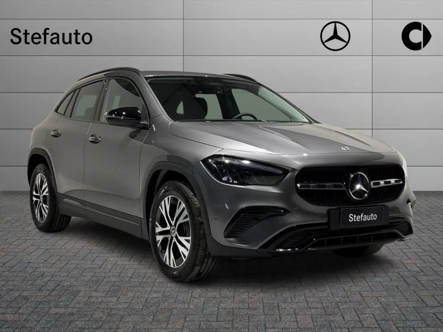 Mercedes-Benz GLA 200 d Automatic Progressive Advanced Plus Grigio - 1