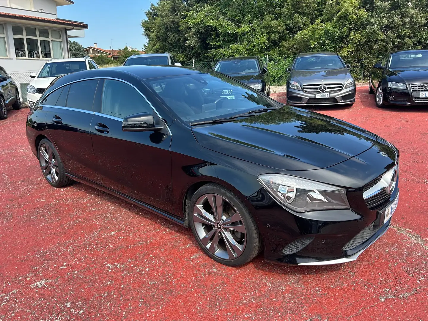 Mercedes-Benz CLA 180 Mercedes-Benz CLA 180 d S.W. Automatic Sport Nero - 1