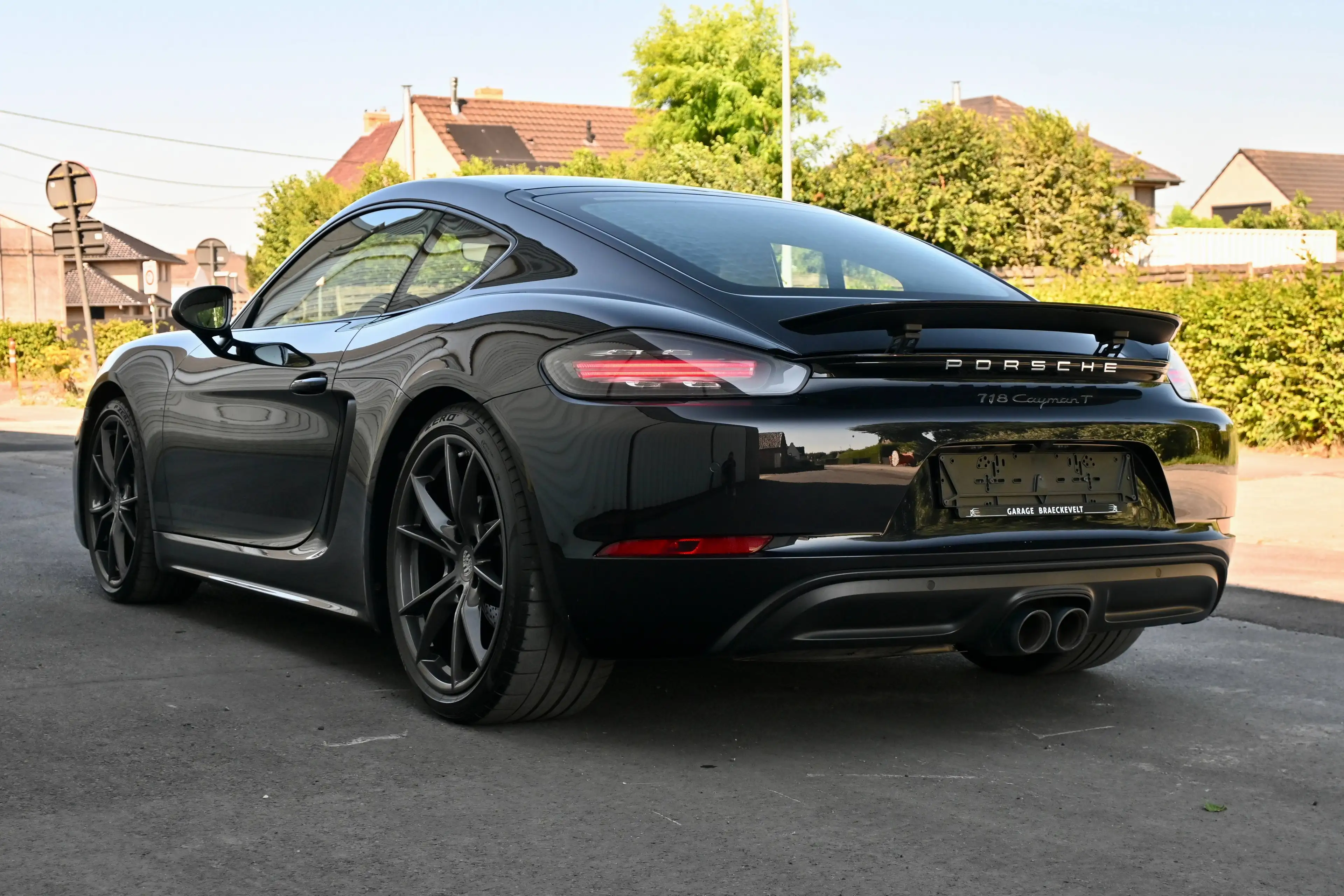 Porsche 718 Cayman T - Chrono - 20" wheels - Camera - History — photo 4