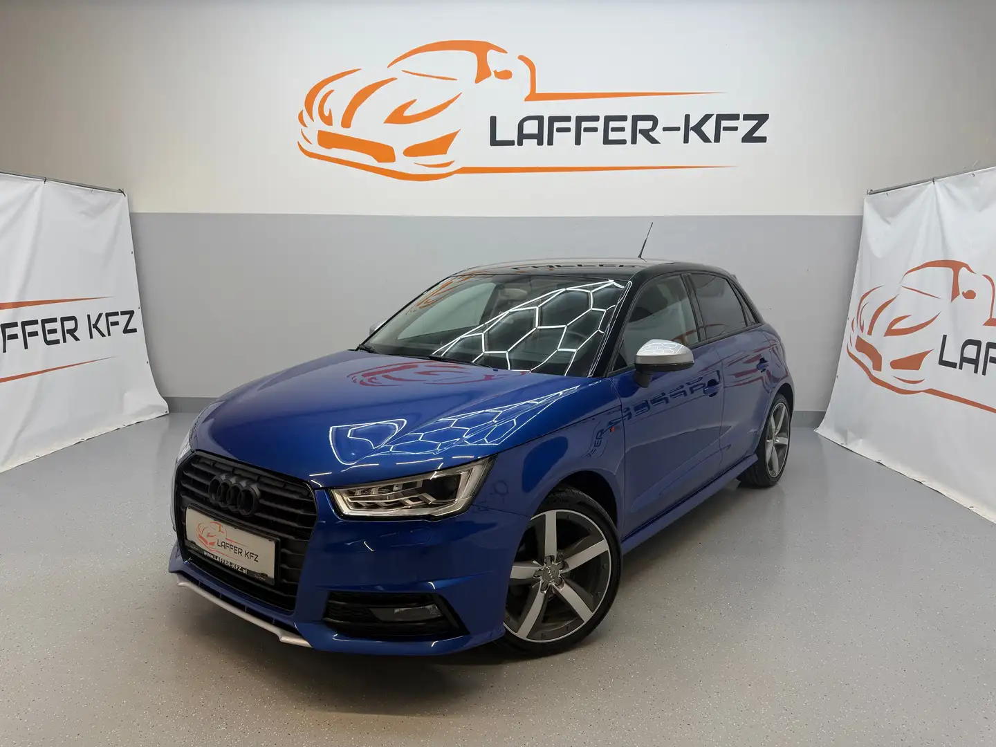 Audi A1 1,0 TSFI S-LINE sport KLIMA BLUETOOTH Blau - 1