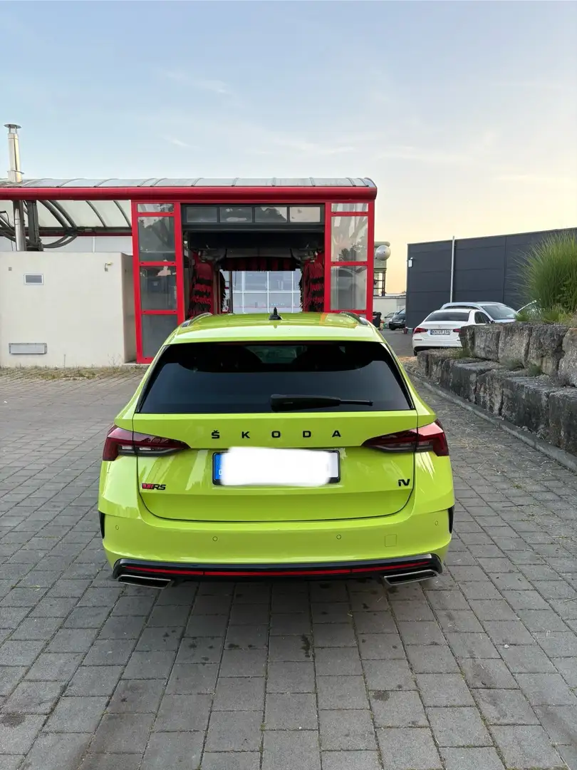 Skoda Octavia Combi 1.4 TSI iV DSG RS - 2