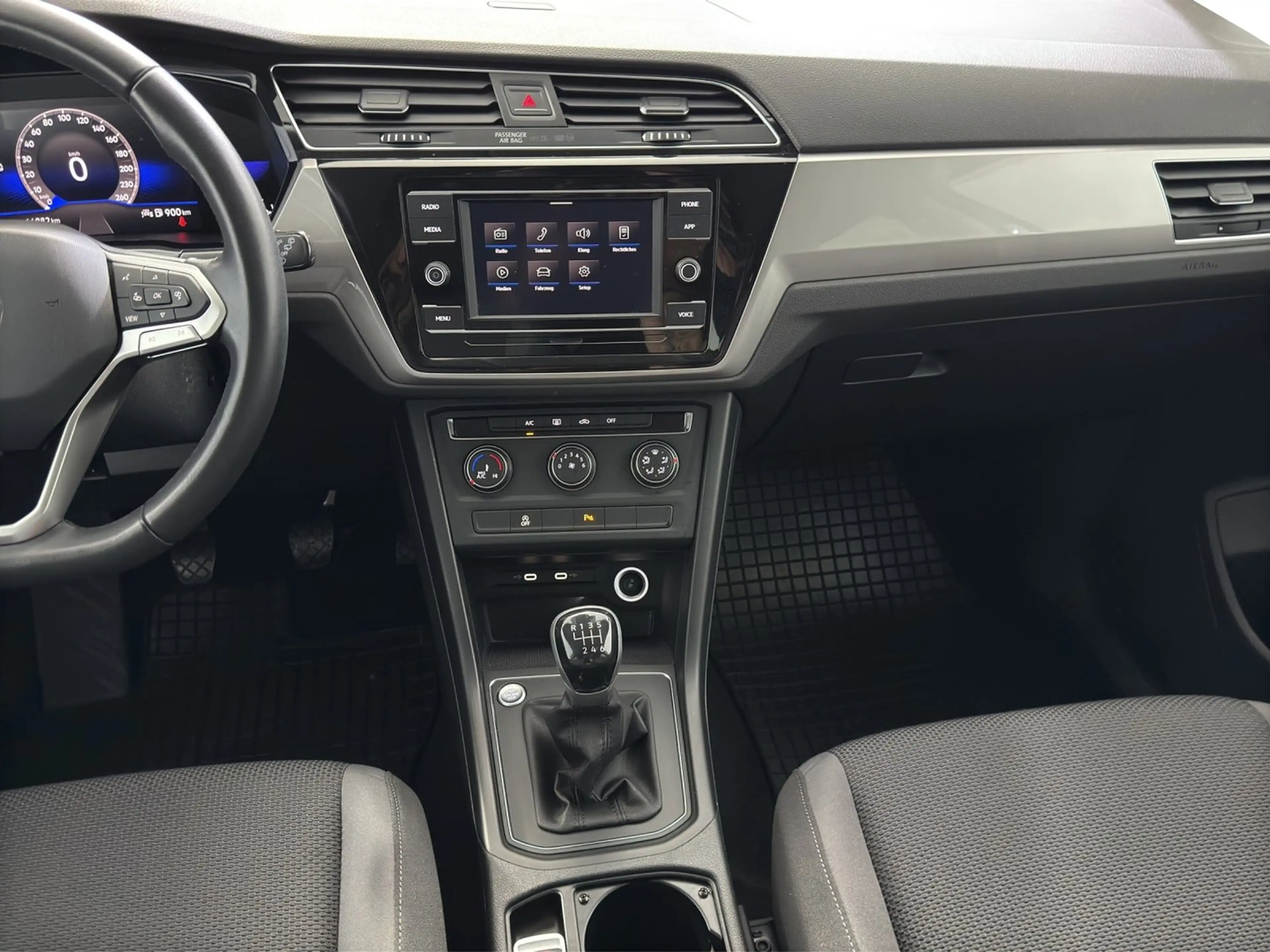 Volkswagen Touran TDI — photo 10