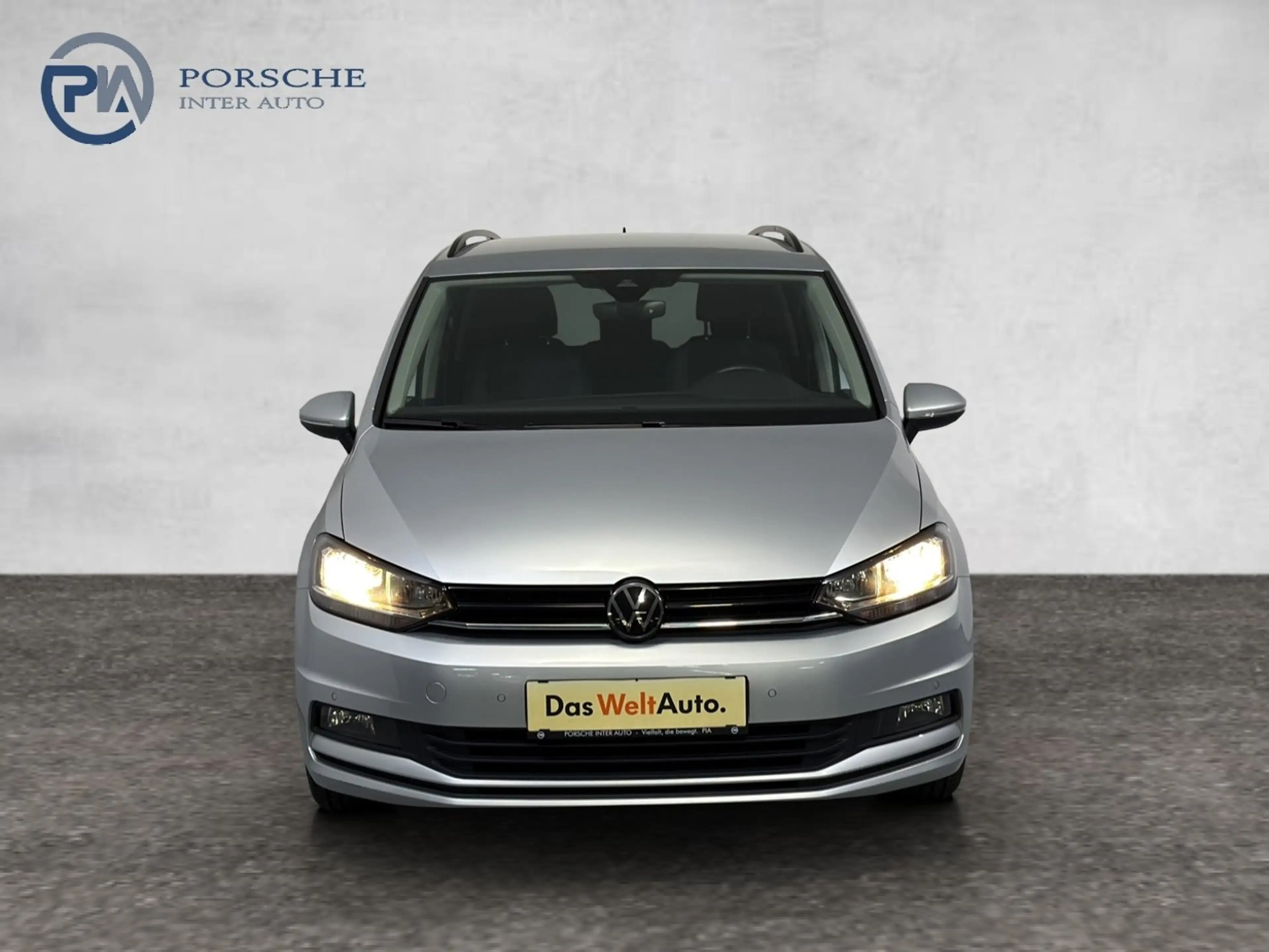 Volkswagen Touran TDI — photo 2