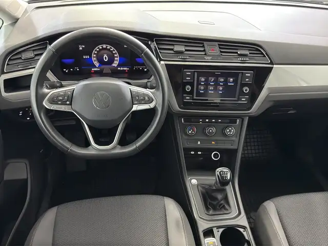 Volkswagen Touran view 7