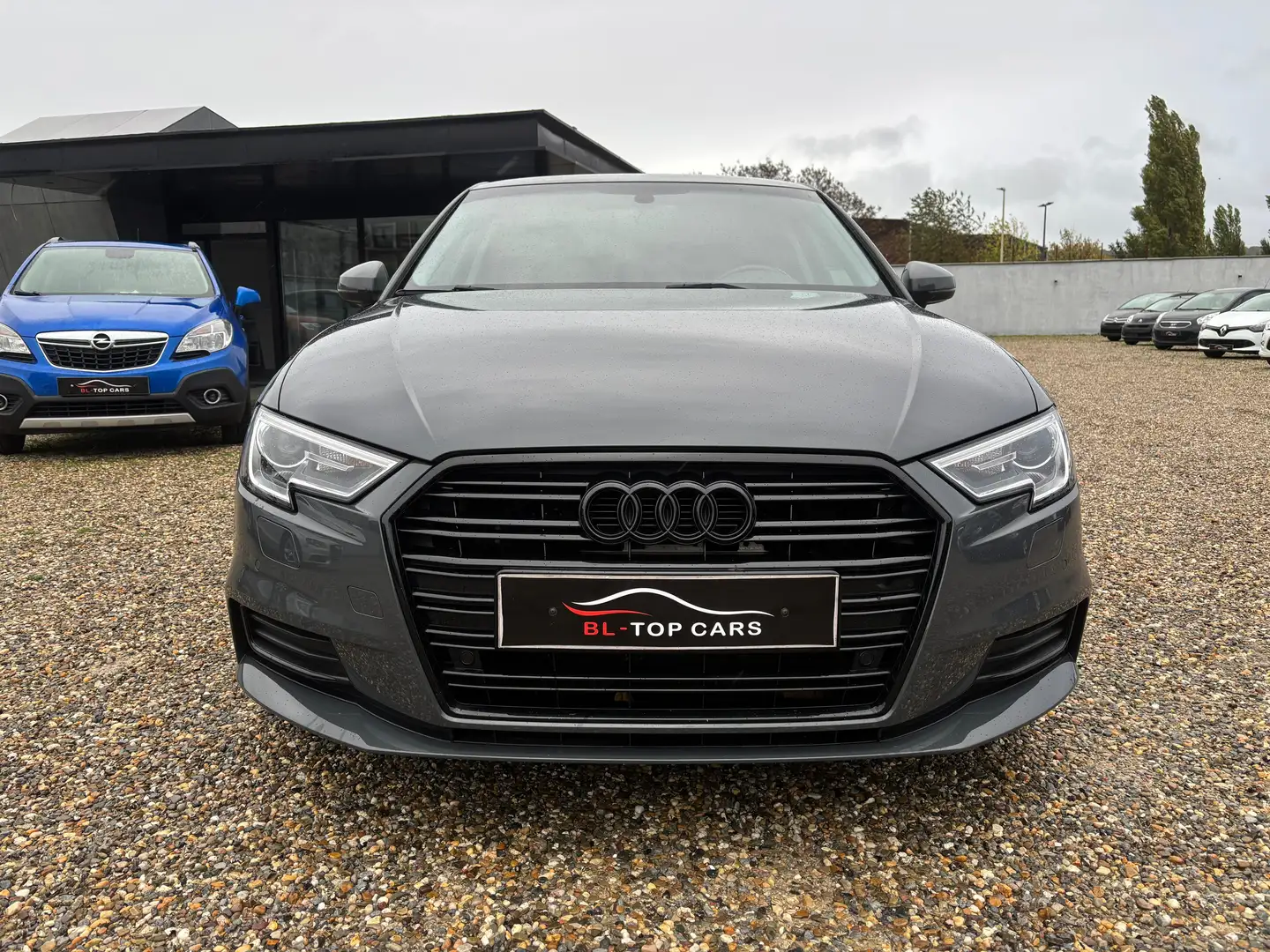 Audi A3 A3 Sportback 1.6 TDi S tronic Gris - 2