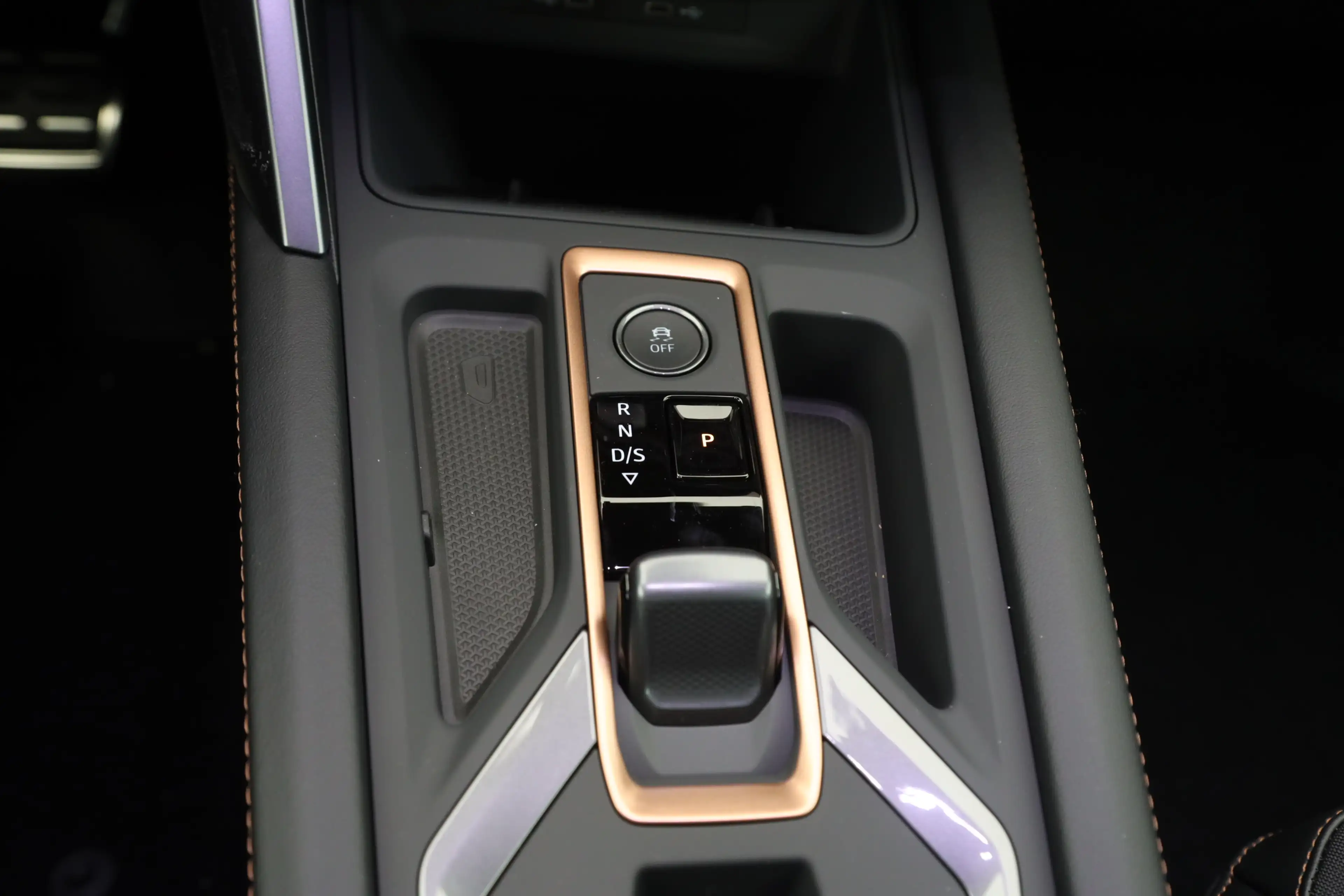CUPRA Formentor 2.0 TSI DSG 4Drive | NAVI | LED | — photo 15