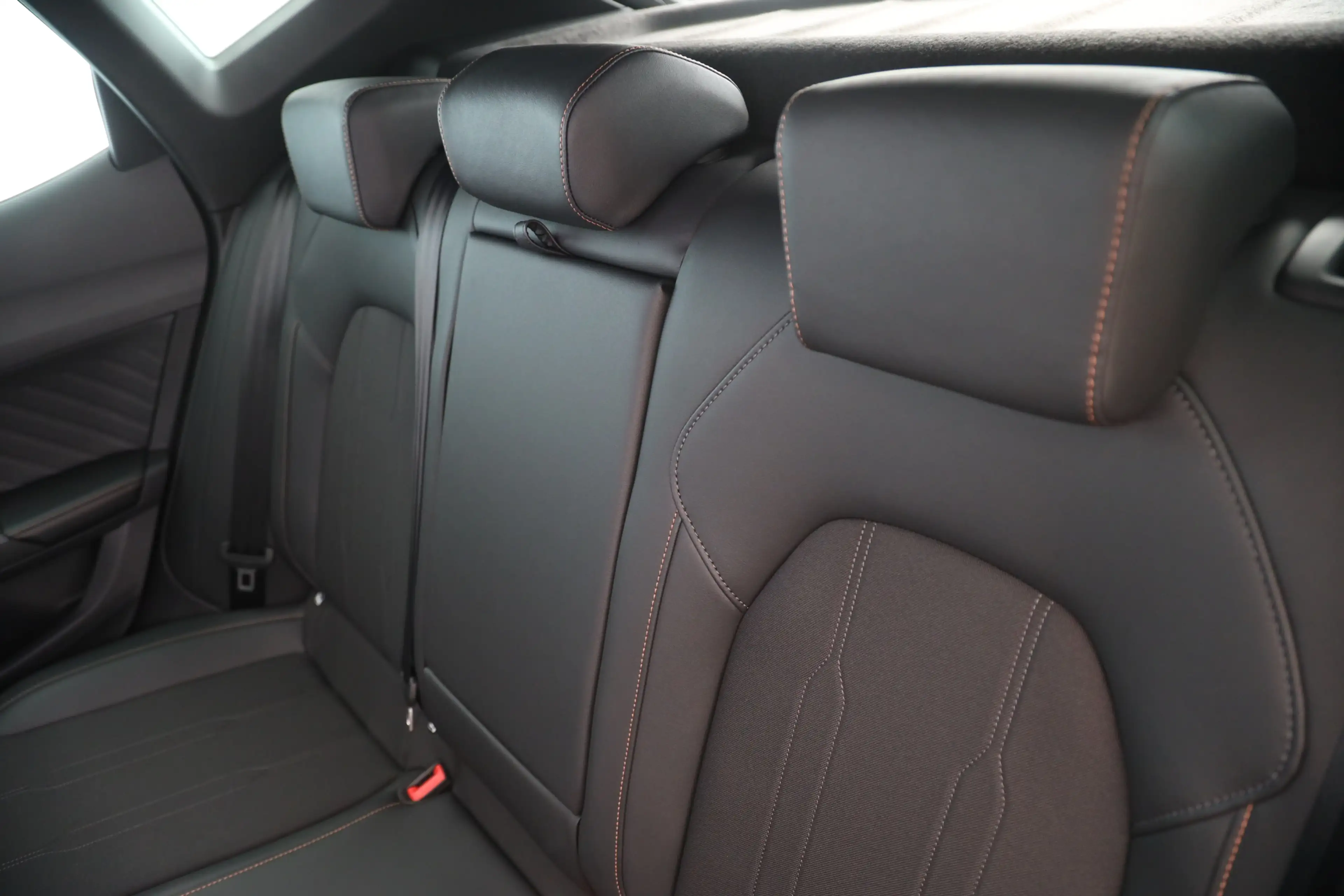 CUPRA Formentor 2.0 TSI DSG 4Drive | NAVI | LED | — photo 10
