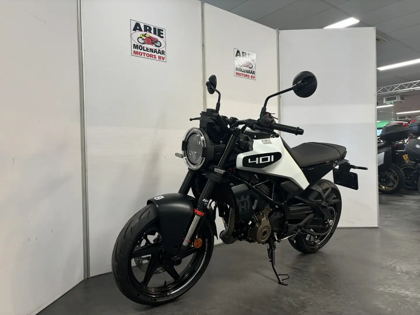 Husqvarna Vitpilen 401 Bianco - 1