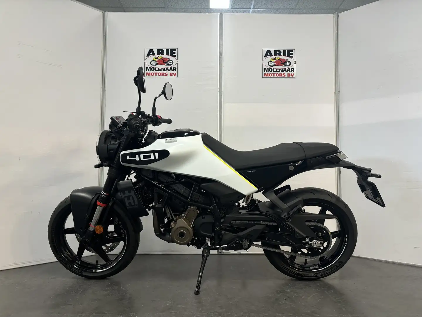 Husqvarna Vitpilen 401 Bianco - 2