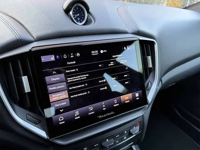 Maserati Ghibli view 24