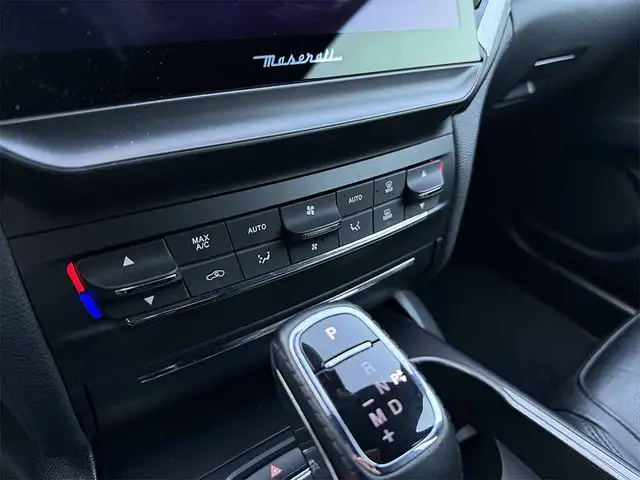 Maserati Ghibli view 17