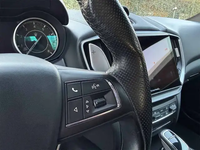 Maserati Ghibli view 15