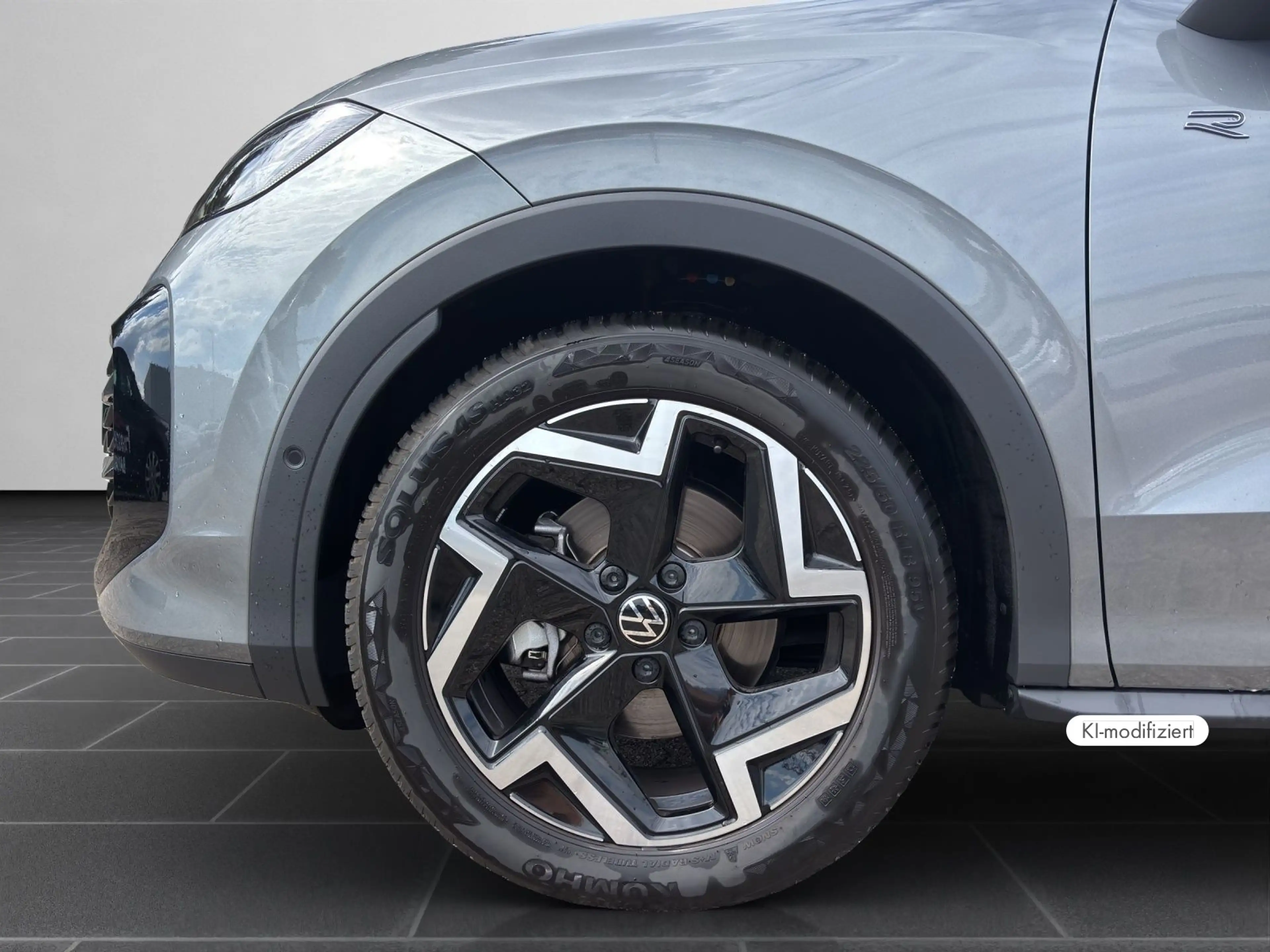 Volkswagen T-Roc R-Line 1,5 eTSI DSG | ACC | AHK | App-Conn — photo 10
