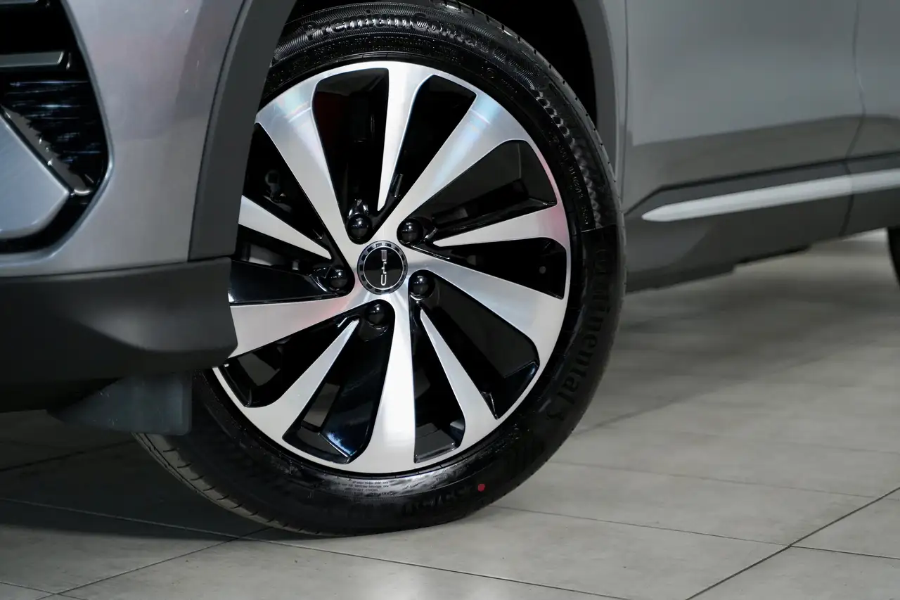 BYD Seal U 2026 — фото 10