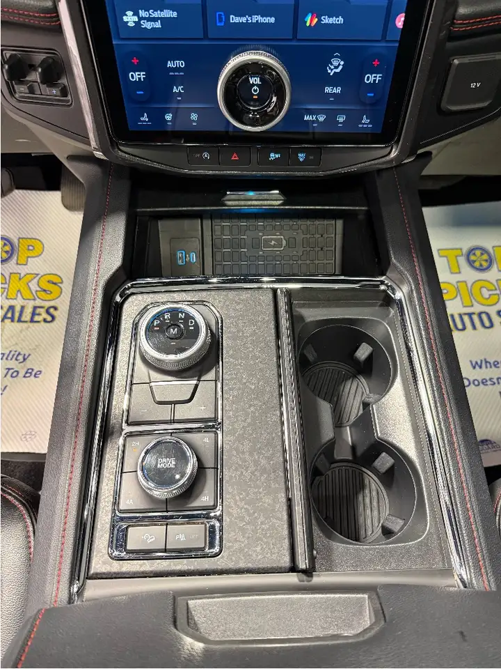 Ford Expedition снимка Ford Expedition