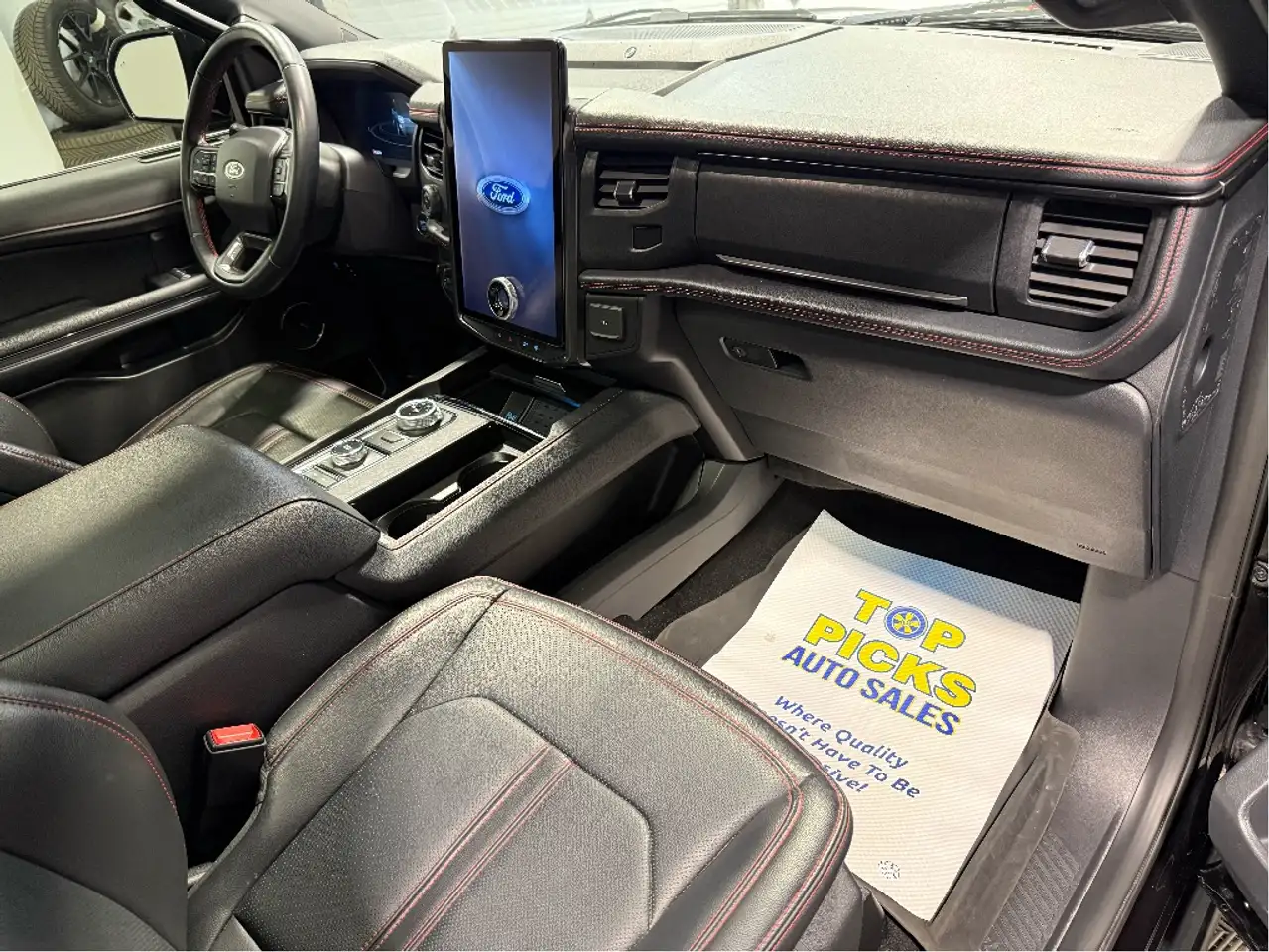 Ford Expedition снимка Ford Expedition