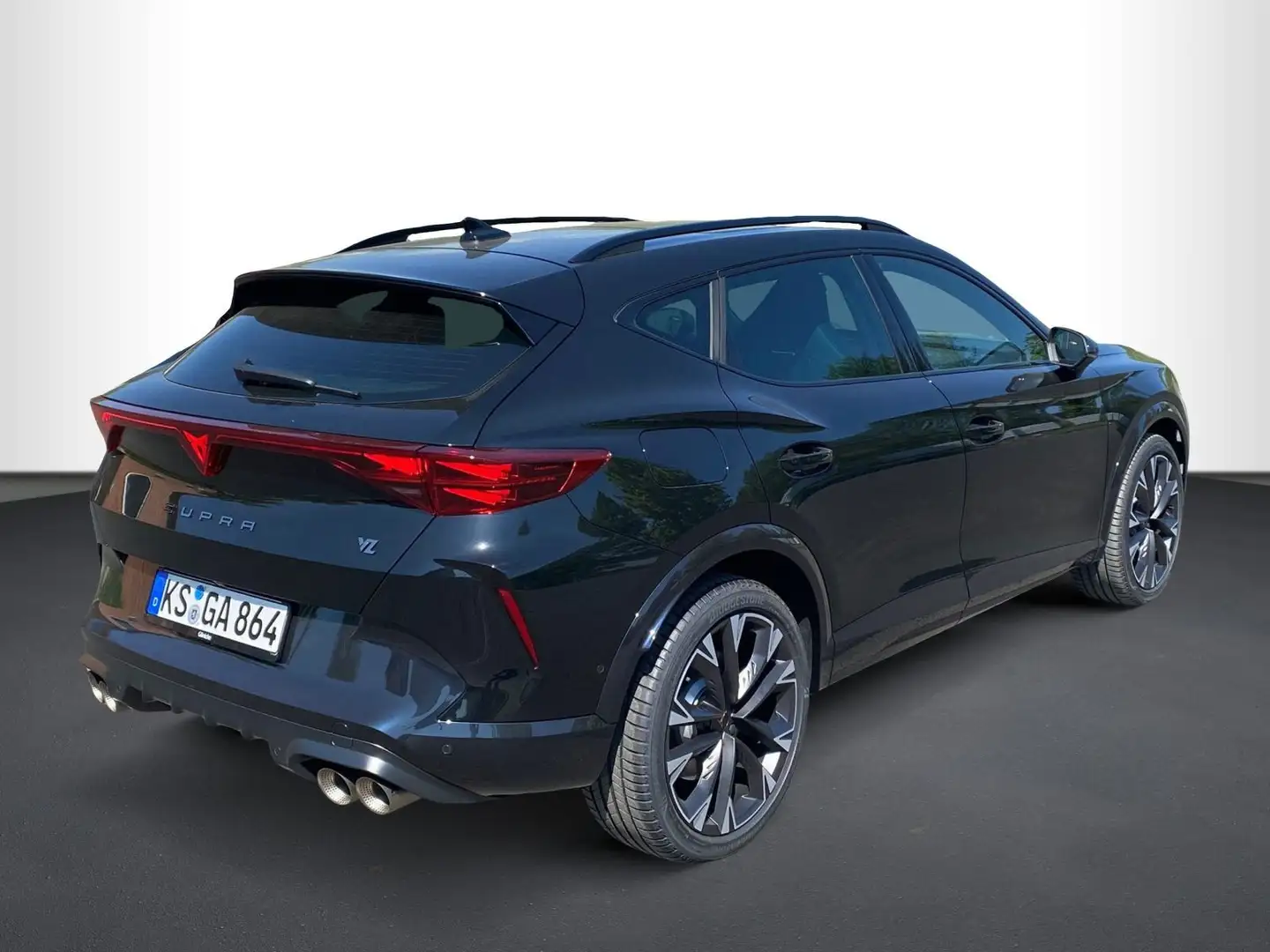 CUPRA Formentor 2.0 TSI VZ 4Drive DSG, AHK, AKRA, PANO Schwarz - 2
