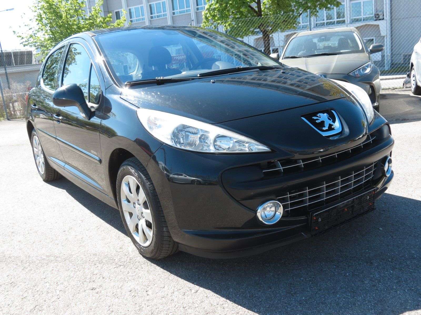 Second hand Peugeot 207 1.4