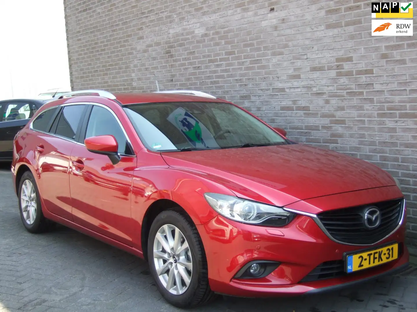Mazda 6 Sportbreak 2.0 Red Dot Edition - Stoelverwarming - Rouge - 1