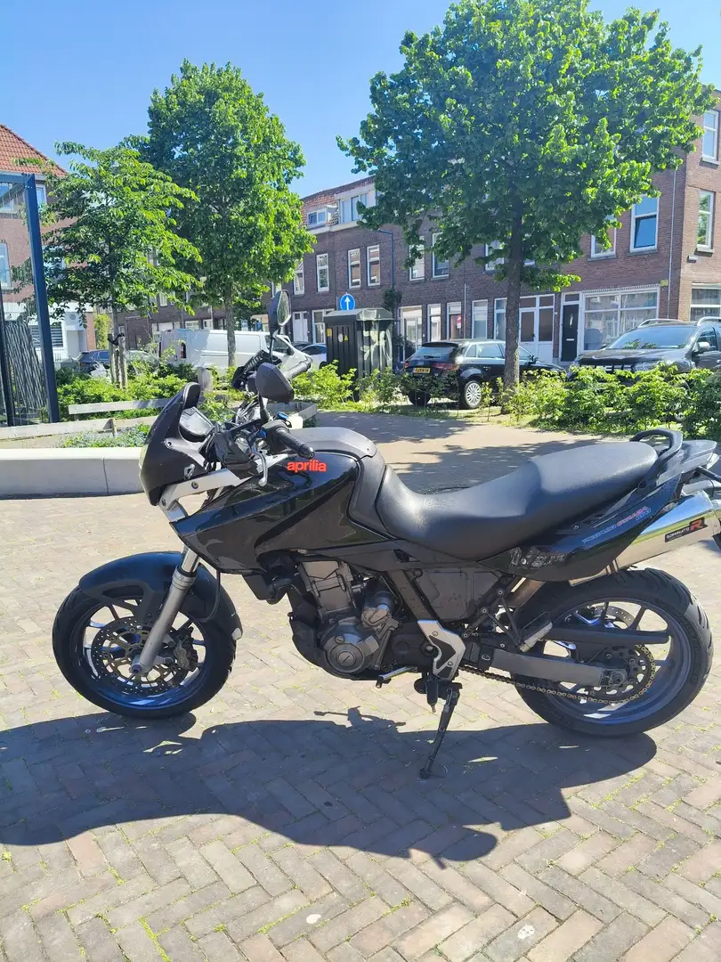 Aprilia Pegaso 650 Strada Fekete - 1