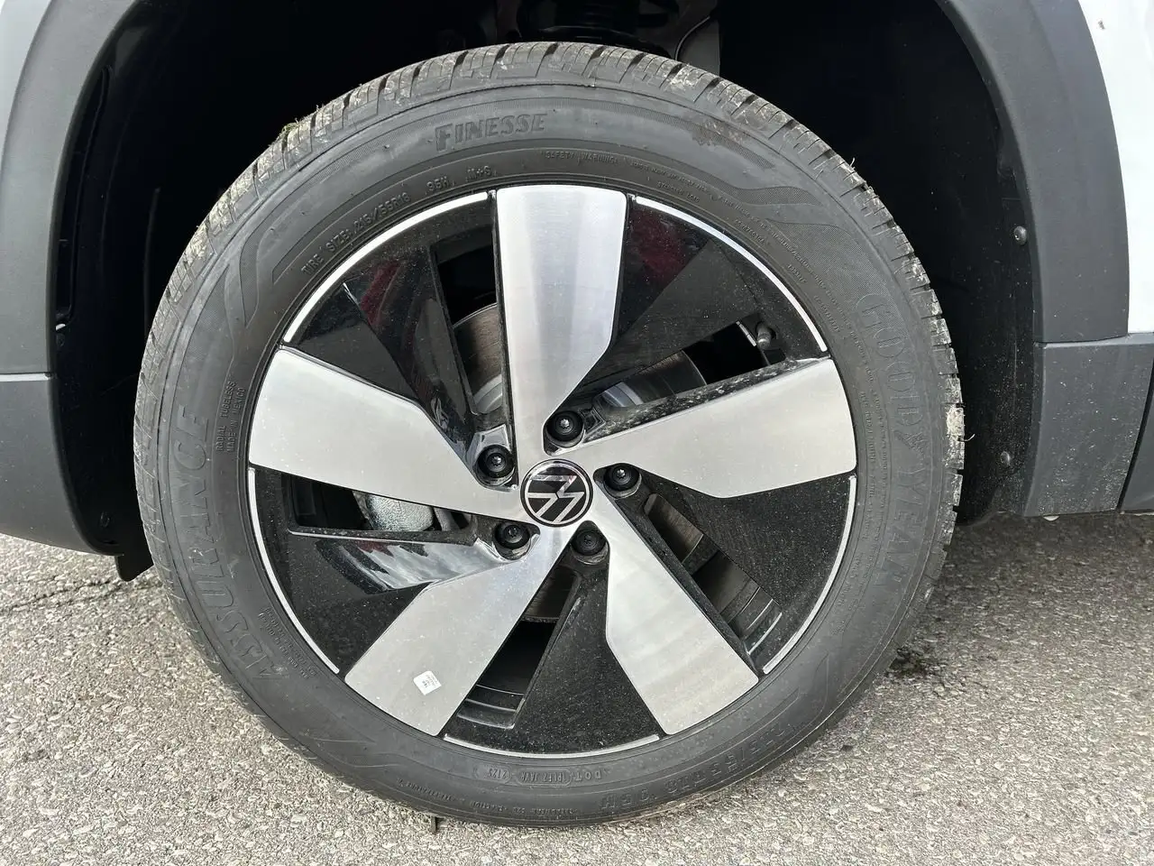 Volkswagen Taos снимка Volkswagen Taos