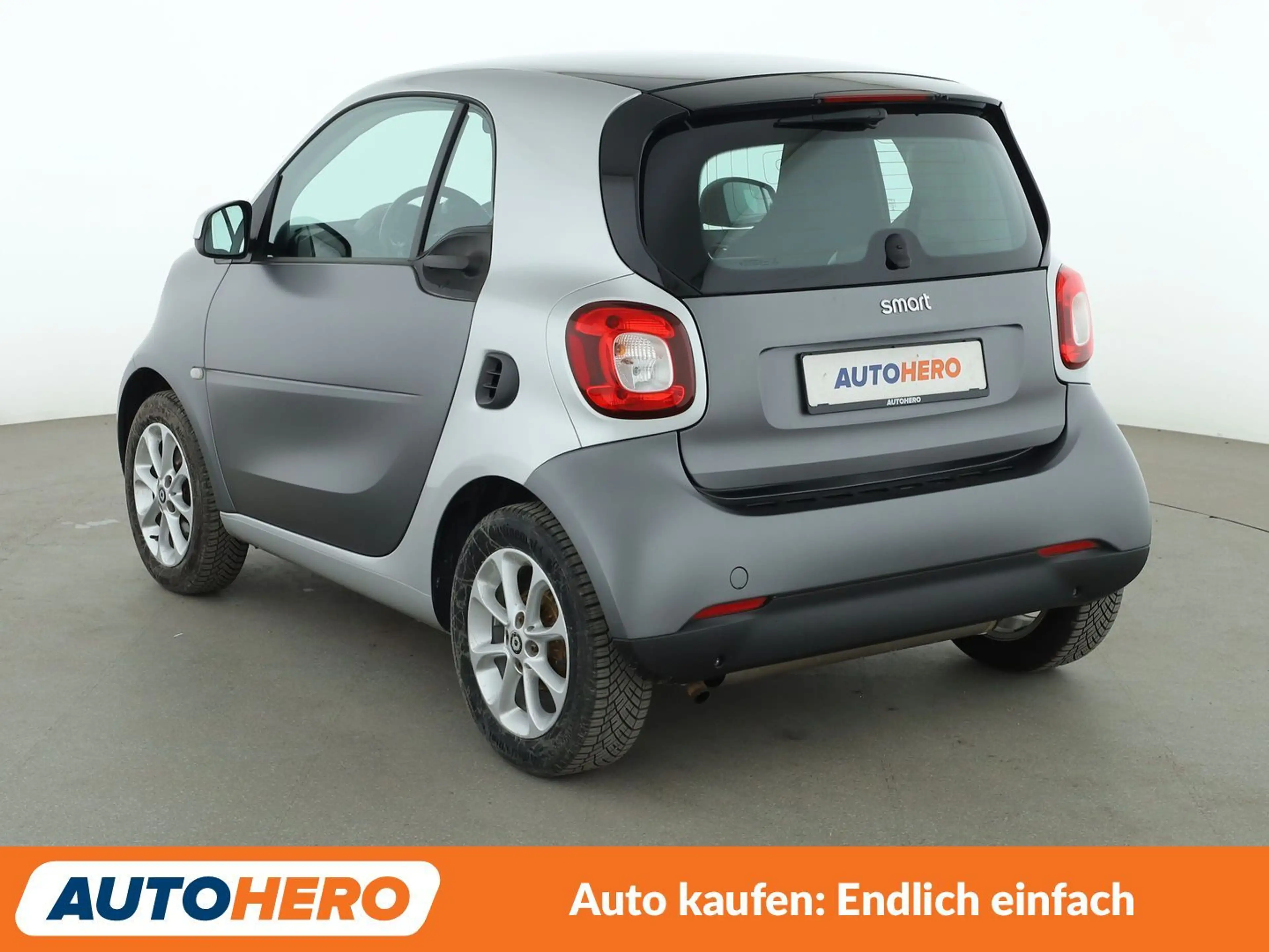 smart forTwo 1.0 Basis passion Aut.*TEMPO*KLIMA* — photo 4