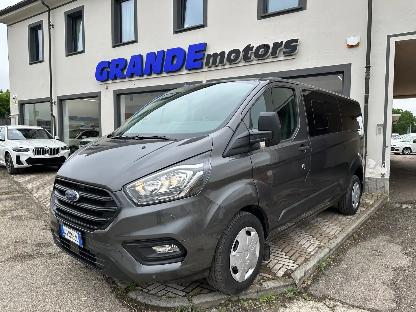 Ford Transit Custom FORD TRANSIT CUSTOM COMBI 320 L2H1 2.0 MHEV 130 Cv Grey - 1