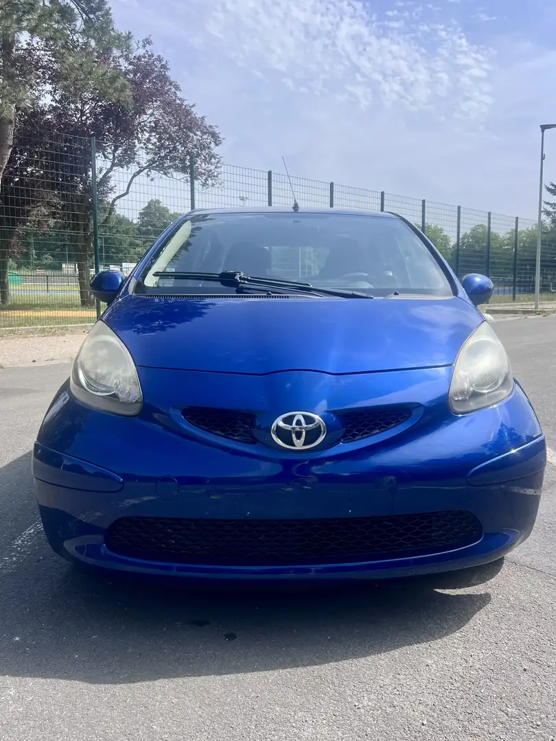 Toyota Aygo 1.0i VVT-i Plus MMT Blauw - 1